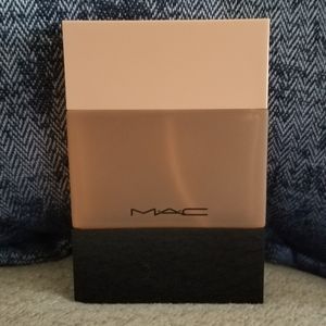 MAC Shadescents Creme D'Nude